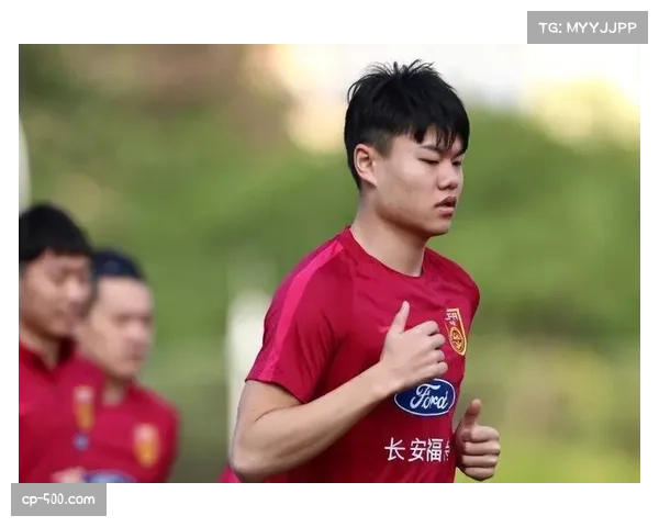 国安吴少聪杨立瑜旧伤困扰 赛季初状态恢复进度不及预期